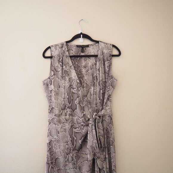 !! White House Black Market Sleeveless Snake Reptile Print Wrap Midi Dress - Picture 3 of 6